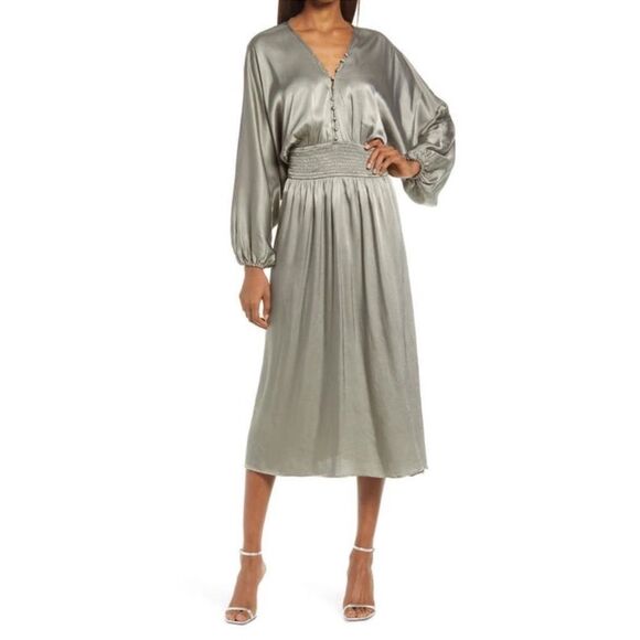 Elliatt Dresses & Skirts - Elliatt Sporades Long Balloon Sleeve‎ Sage Green Satin Midi Dress Size M NWT